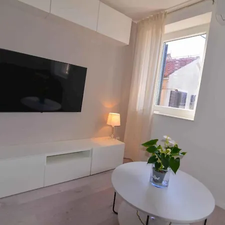 Beachfront In 55401
