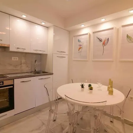 Beachfront In 55401 Appartement *